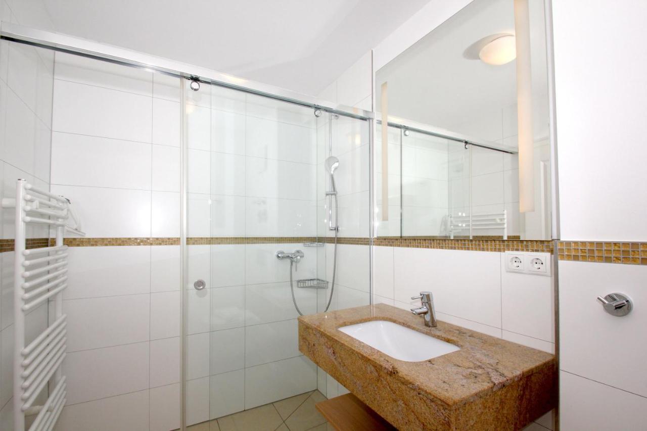 לובה Strandnahe Fewo Mit Terrasse, Gratis Nutzung Vom Ahoi Erlebnisbad Und Sauna In Sellin - Rex Rugia Fewo 28-3 מראה חיצוני תמונה